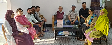 রহিমা বনিজ স্বাস্থ্য কেন্দ্রের ভিতরে ডা. জাকারিয়া, ডা. হা&zwnj;সিন অনুপমা আজাহারিসহ অন্যান্য